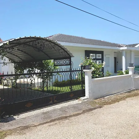 Villa çıftlık Vılla *